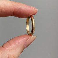 18k solid gold band ring - size 6.5