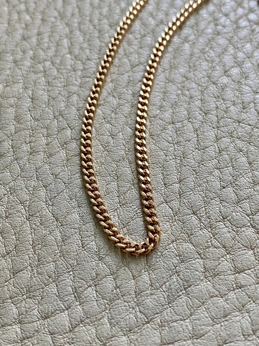 Vintage 18k gold curb bracelet - 7.2 inch length