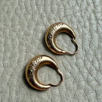 1960 Vintage Swedish 18k Gold Floral Pattern Hoop Earrings