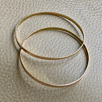 Vintage 14k solid gold bangle - 8.25 inch interior circumference