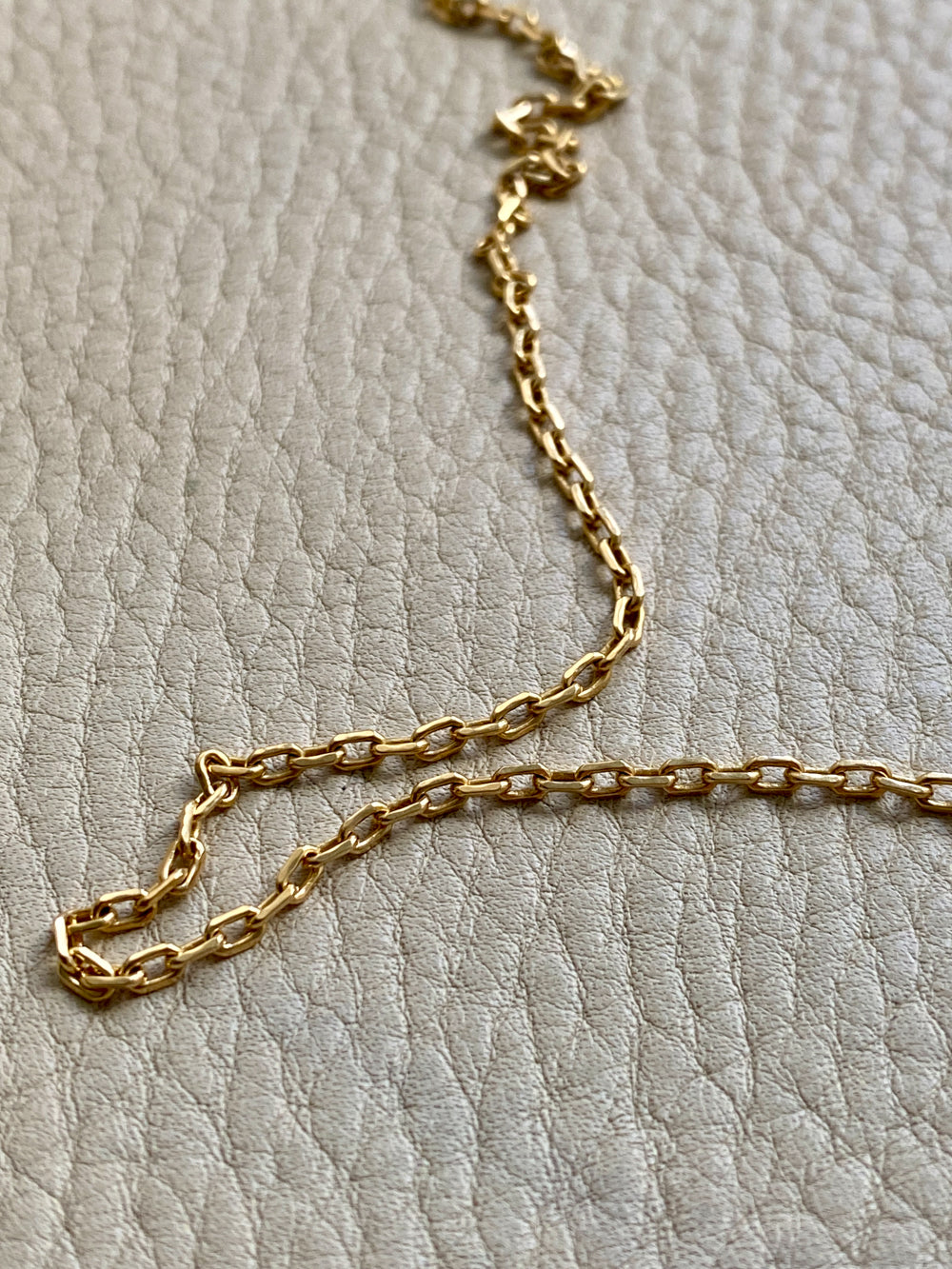 Vintage Italian UnoAErre Biker link chain in 18k gold 21.5 inch length
