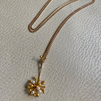 Made in 1969 - 14k gold Dandelion pendant with cultured Pearls - Vintage Finnish with long 28” original curb chain necklace