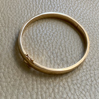 Midcentury era Scandinavian vintage 18k Gold hinged bangle