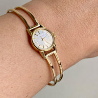 Vintage Ladies Gubelin Watch in 18k gold with bracelet band by Rey Urban 1960 - 6.25 inch interior