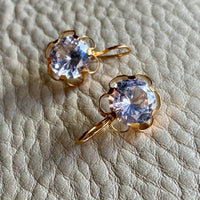 Special and sparkly!! - White topaz and 18k gold Modernist flower earrings - Vintage Scandinavian