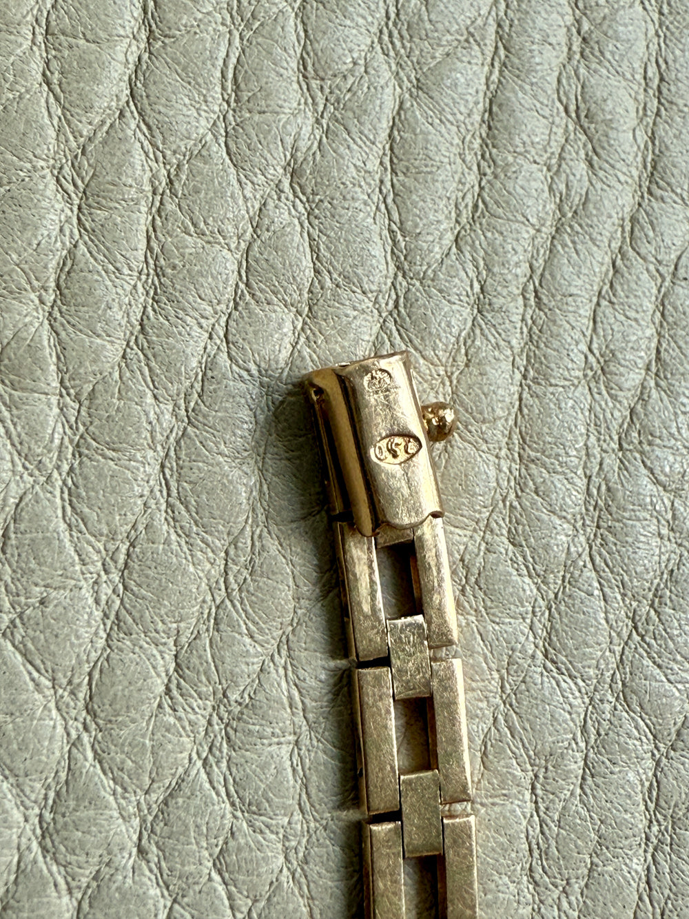 Slinky 18k Gold Vintage Midcentury Brick Link Bracelet - 7.3 inch length