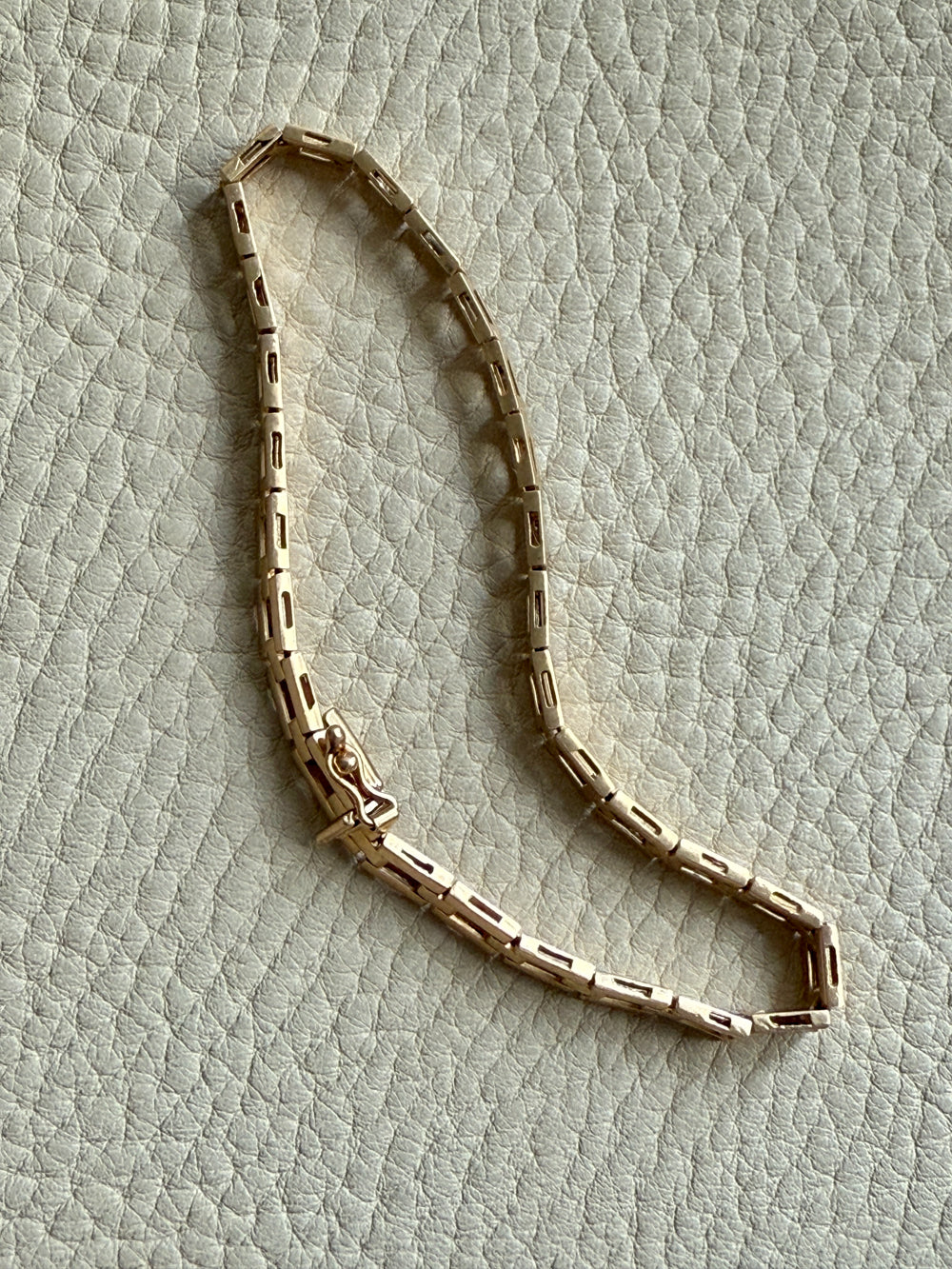 Slinky 18k Gold Vintage Midcentury Brick Link Bracelet - 7.3 inch length
