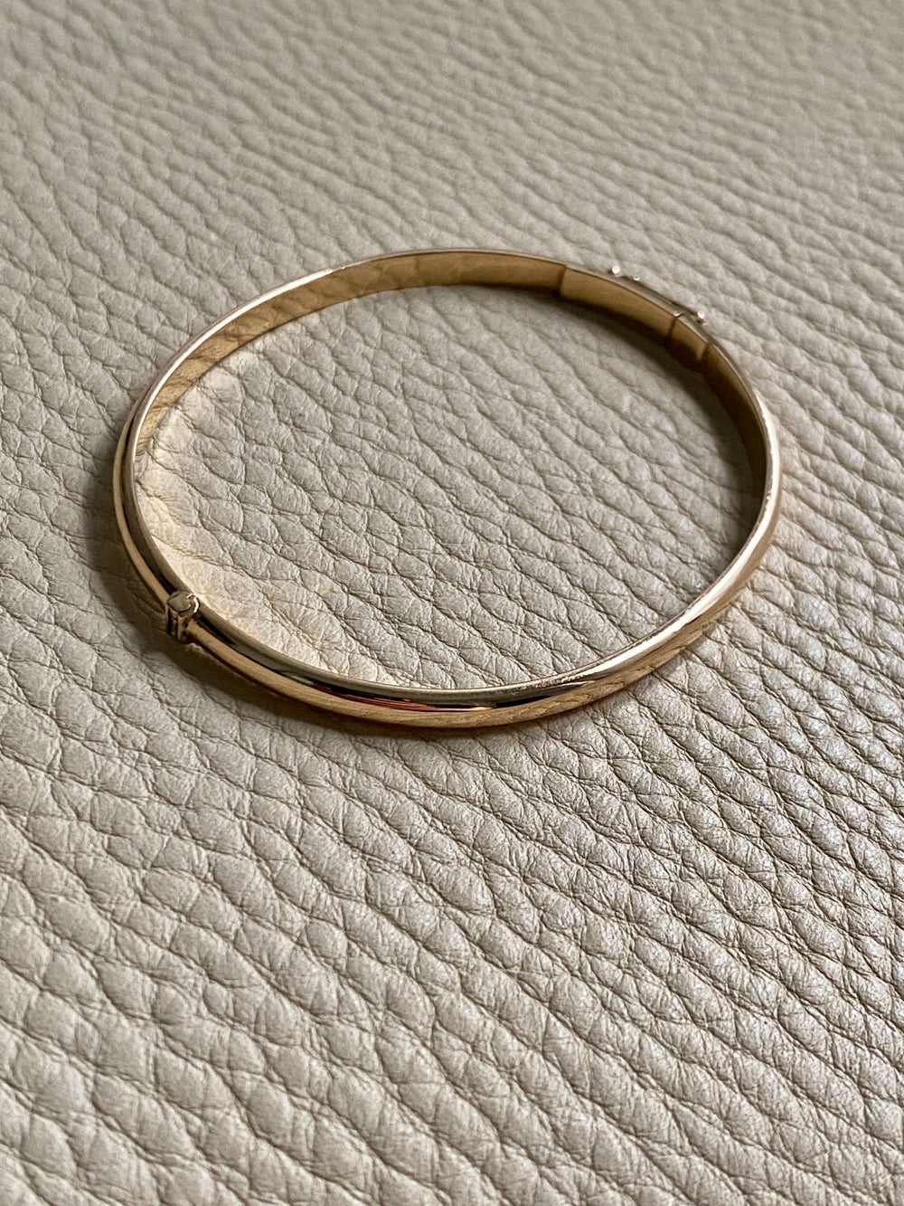 1978 Swedish vintage SOLID 18k gold hinged bangle 18.2g - Size 6 7/8