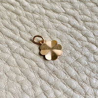 18k gold Swedish vintage charm or pendant - 4-Leaf Clover