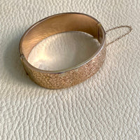 Antique floral engraved wide hinged 9k bangle - Birmingham, England