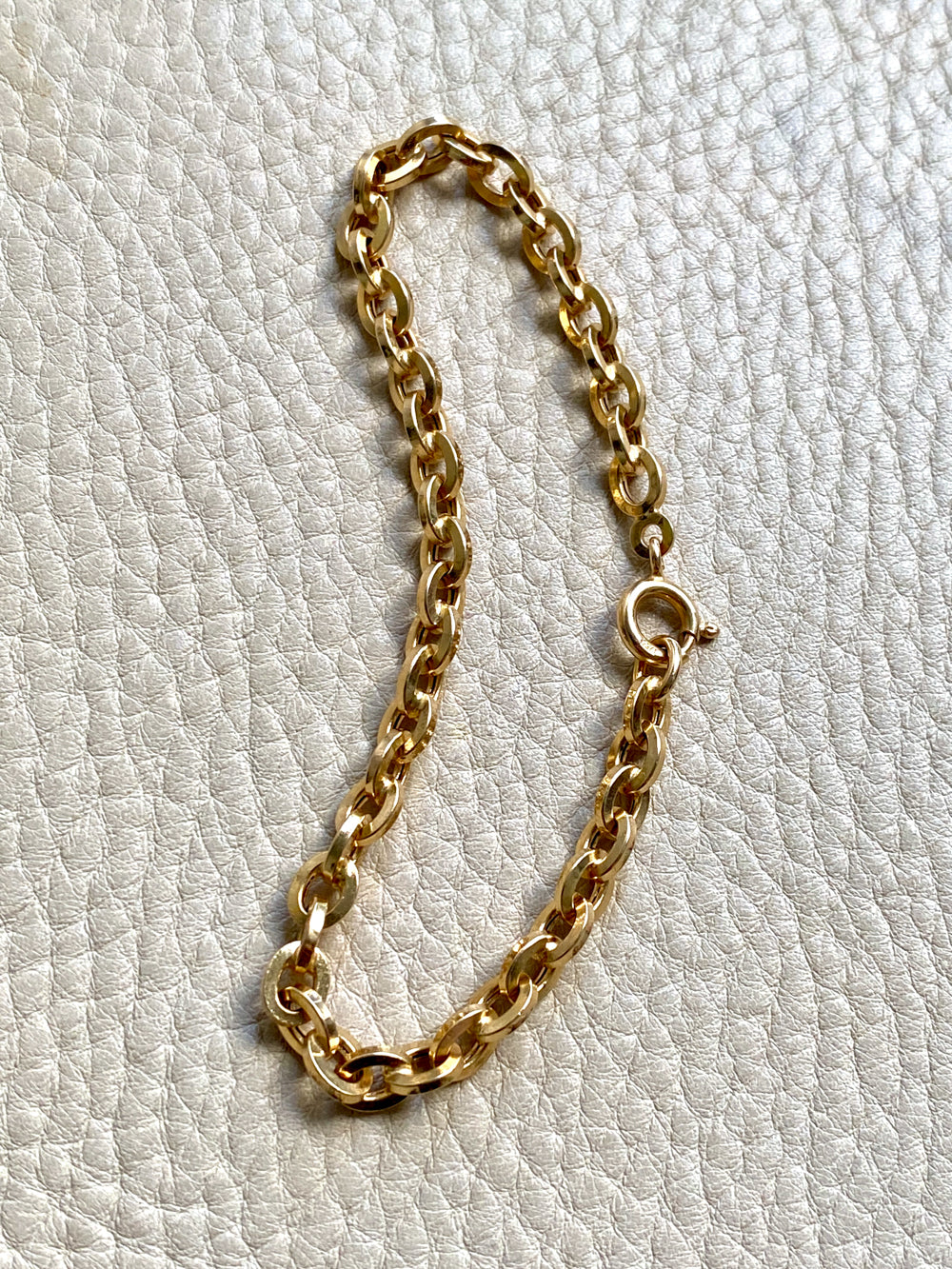 Vintage Italian UnoAErre Biker Link Chain Bracelet in 18k Gold - 7 inch length