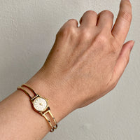 Vintage Ladies Gubelin Watch in 18k gold with bracelet band by Rey Urban 1960 - 6.25 inch interior