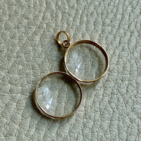 ‘Pool of Light’ Antique Locket in 18k Gold - Victorian era 1830-1854 - Signed pendant