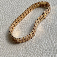 Vintage Scandinavian V Link Bracelet in 14k Gold Signed SV Glymerrs - 7.4 inch length