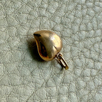 18k gold vintage charm or pendant - Puffy Heart