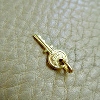 Vintage 1950s Italian "Casa Mia" Key Charm 18k Gold – 0.8 inch