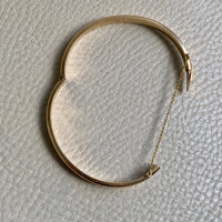 1950 Finnish Hinged Bangle with Botanical Flowers and Leaves Engraved Pattern 14k Yellow Gold - 6.8 inch interior