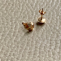 Vintage 18k solid gold starburst stud earrings