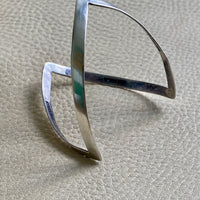Vintage double-wishbone style bangle in solid sterling silver - 8 inch interior
