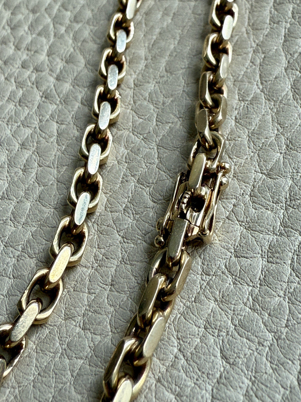 Vintage Biker Link Bracelet in 14k solid gold - Signed EEJ - 7.6 inch length