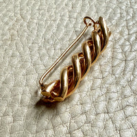 1937 Vintage Twist Brooch in 18k Gold by GD&Co – 1.6 inch