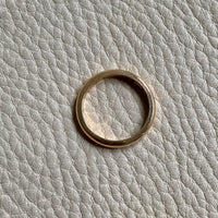 Made in 1945 - 18k Gold band ring - size 9.5