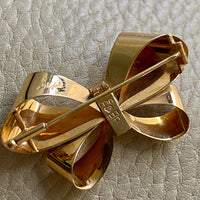 1946 Vintage Bow Shaped Brooch in 18k gold - Stockholm, Sweden by Stigbert