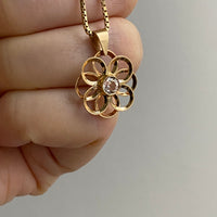 Modernist flower pendant in 18k gold with quartz - Vintage Swedish