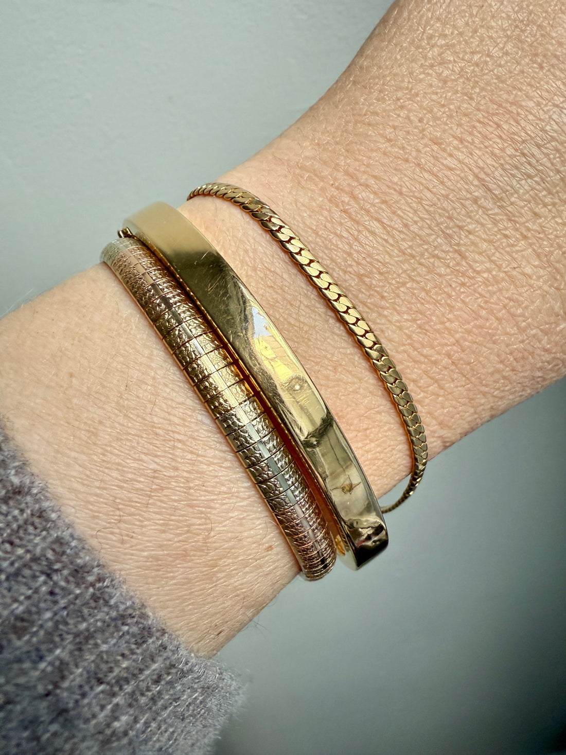 EXCELLENT! Vintage Swedish 18k Gold Tight Curb Bracelet with Safety Chain - 7 inch length