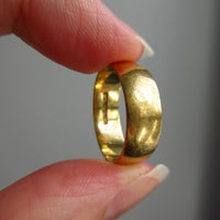 1871 Antique British 18k Gold Domed Band Ring – Size 10