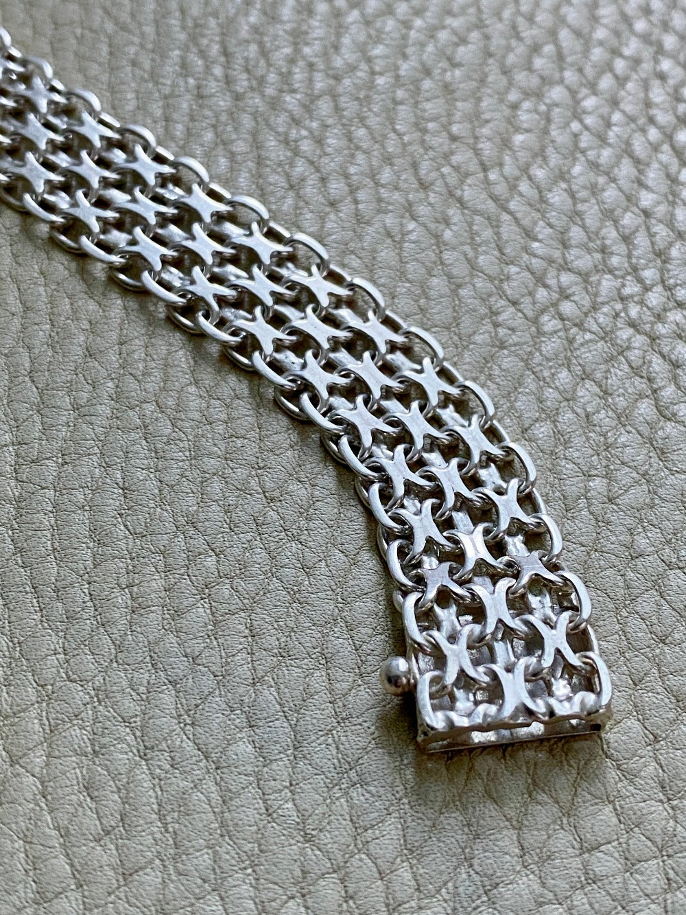 1969 Vintage Sterling Silver x link bracelet - 7.5 inch length