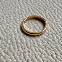 Made in 1945 - 18k Gold band ring - size 9.5
