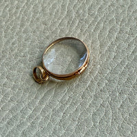 ‘Pool of Light’ Antique Locket in 18k Gold - Victorian era 1830-1854 - Signed pendant