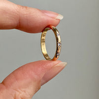 Vintage 1984 Swedish gold band ring with 3 starburst set diamonds - 18k gold - size 6.5