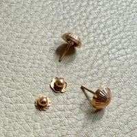 LOVELY!! 18k gold vintage faceted dome earrings with flower form post caps
