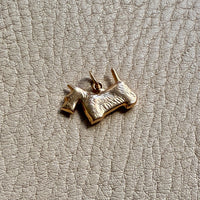 18k gold vintage charm or pendant - Scottish terrier, Terrier, Scottie dog