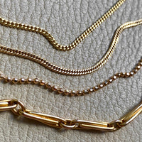 Vintage Italian Classic 18k gold curb link necklace, era 1944-1967 - 20 inch length