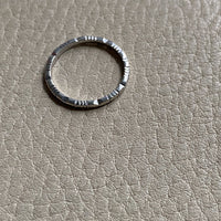 18k White Gold Vintage Wedding Band with Etched Continuous Wraparound Pattern - size 6.25
