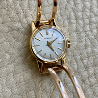 Vintage Ladies Gubelin Watch in 18k gold with bracelet band by Rey Urban 1960 - 6.25 inch interior