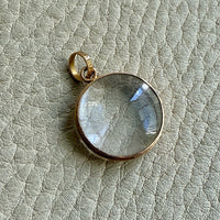 ‘Pool of Light’ Antique Locket in 18k Gold - Victorian era 1830-1854 - Signed pendant