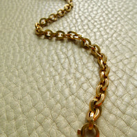 1950s era Italian Vintage 18k Gold Hollow-form Oval Link Bracelet – 7.6 Inch Length