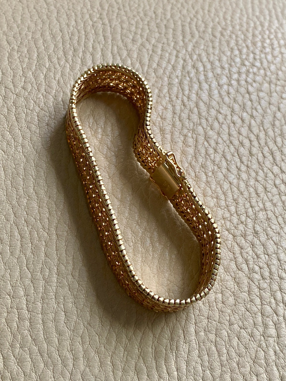 Phenomenal Danish link bracelet in 14k solid gold - by Jørn Arne Backhausen - 6.75 inch length