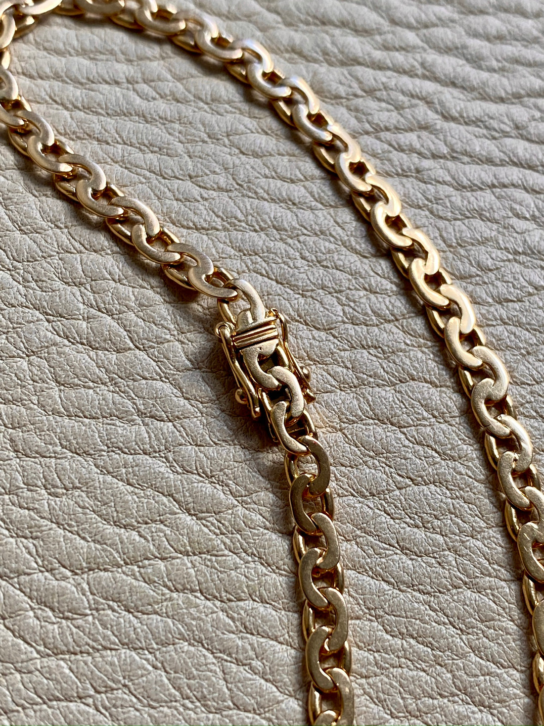 1946 Virola link bracelet  in 18k gold - 7.6 inch length