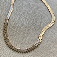 1971 Winged Brick Link Flat Lay Collar Necklace in 14k Gold - Finnish Vintage - 18 inch length