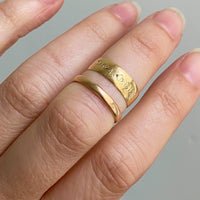 Dolores Vintage Engraved 14k Gold Band Ring Circa 1900-1950 - Size 5.25