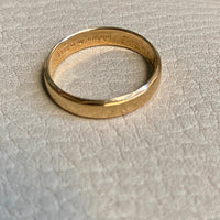 Sparkle scalloped edge 18k gold band ring from Ostersund, Sweden - size 6.5