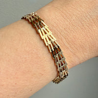 Vintage Scandinavian V Link Bracelet in 14k Gold Signed SV Glymerrs - 7.4 inch length