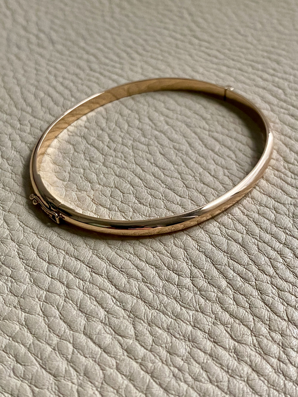 1978 Swedish vintage SOLID 18k gold hinged bangle 18.2g - Size 6 7/8