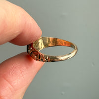 1847 Antique 18k Gold Mourning Ring with Secret Compartment – Size 7.5