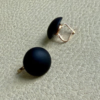 Excellent! 18k Gold set with Black Jet Vintage early 20th Century era Dome Earrings